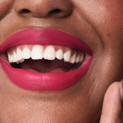 Petal Bouche Rouge à Lèvres Mat Sans Transfert 28 Petal Bouche Rouge à Lèvres Mat Sans Transfert -Dermalogicas Skincare Boutique 2vfr petal bouche coeur infidele carre