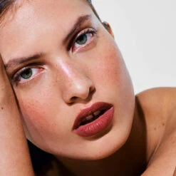 Le Velours Crème à Lèvres -Dermalogicas Skincare Boutique 5Velours Carre