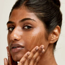 Carbon Star Detoxifying Oil Huile Détoxifiante 11 Carbon Star Detoxifying Oil Huile Détoxifiante -Dermalogicas Skincare Boutique Encart Inspi Carbon Star 1