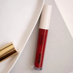 Petal Bouche Rouge à Lèvres Mat Sans Transfert 24 Petal Bouche Rouge à Lèvres Mat Sans Transfert -Dermalogicas Skincare Boutique VIOLETTE FR PetalBouche Amourfou carre